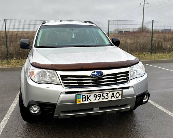 Сірий Субару Forester, об'ємом двигуна 2 л та пробігом 210 тис. км за 9500 $, фото 2 на Automoto.ua