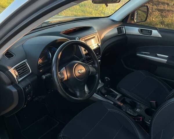 Серый Субару Форестер, объемом двигателя 2 л и пробегом 167 тыс. км за 9800 $, фото 18 на Automoto.ua