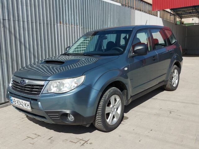 Сірий Субару Forester, об'ємом двигуна 2 л та пробігом 302 тис. км за 7999 $, фото 4 на Automoto.ua