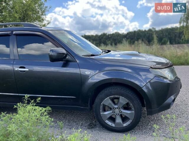 Серый Субару Форестер, объемом двигателя 2.5 л и пробегом 280 тыс. км за 7900 $, фото 11 на Automoto.ua