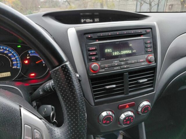 Серый Субару Форестер, объемом двигателя 2.5 л и пробегом 196 тыс. км за 7000 $, фото 9 на Automoto.ua