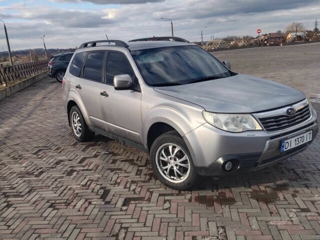 Серый Субару Форестер, объемом двигателя 2 л и пробегом 289 тыс. км за 7700 $, фото 10 на Automoto.ua