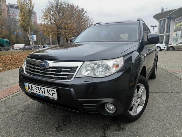 Серый Субару Форестер, объемом двигателя 2 л и пробегом 197 тыс. км за 8300 $, фото 9 на Automoto.ua