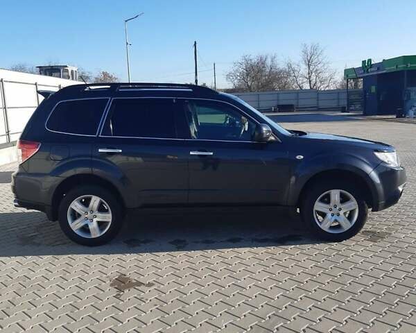 Сірий Субару Forester, об'ємом двигуна 2.46 л та пробігом 260 тис. км за 6700 $, фото 2 на Automoto.ua