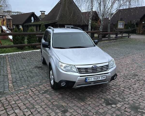 Сірий Субару Forester, об'ємом двигуна 2 л та пробігом 159 тис. км за 7700 $, фото 1 на Automoto.ua