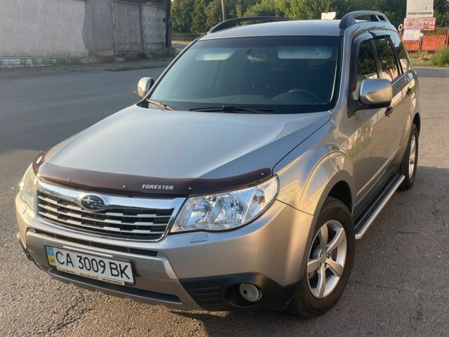 Серый Субару Форестер, объемом двигателя 2 л и пробегом 170 тыс. км за 8400 $, фото 3 на Automoto.ua