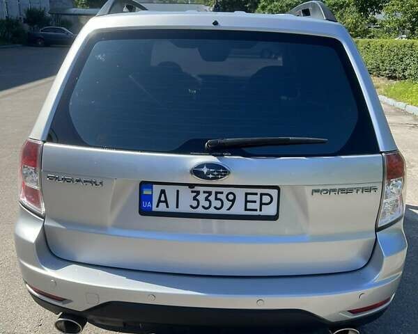 Сірий Субару Forester, об'ємом двигуна 2 л та пробігом 250 тис. км за 8400 $, фото 2 на Automoto.ua