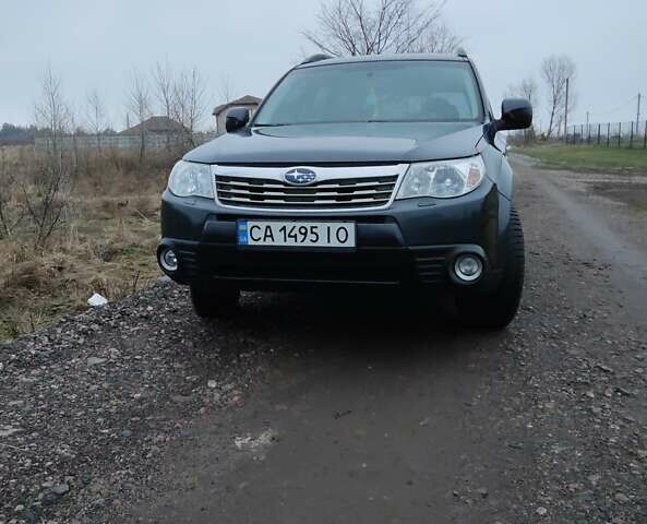 Сірий Субару Forester, об'ємом двигуна 2.46 л та пробігом 235 тис. км за 7150 $, фото 4 на Automoto.ua