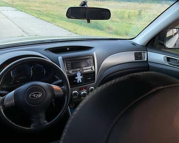 Серый Субару Форестер, объемом двигателя 2 л и пробегом 167 тыс. км за 9800 $, фото 51 на Automoto.ua