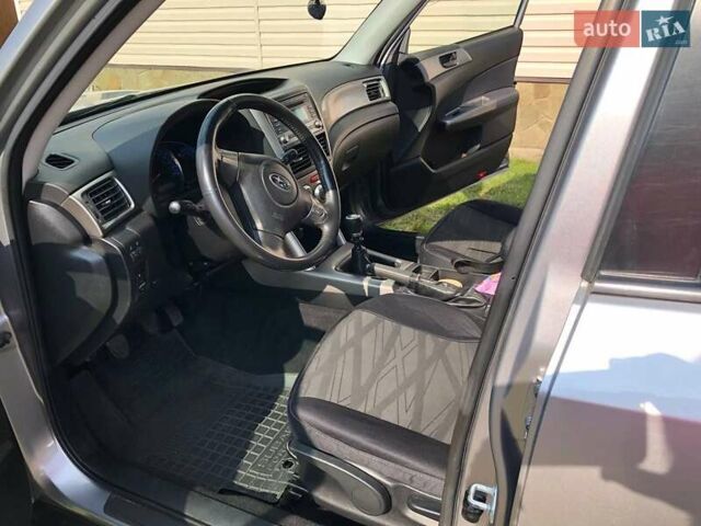Сірий Субару Forester, об'ємом двигуна 2 л та пробігом 212 тис. км за 6950 $, фото 7 на Automoto.ua