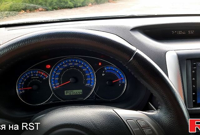 Серый Субару Форестер, объемом двигателя 25 л и пробегом 238 тыс. км за 8150 $, фото 1 на Automoto.ua