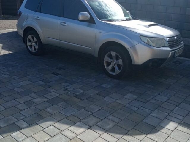 Серый Субару Форестер, объемом двигателя 2 л и пробегом 166 тыс. км за 6000 $, фото 2 на Automoto.ua