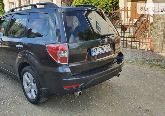 Сірий Субару Forester, об'ємом двигуна 2.46 л та пробігом 206 тис. км за 8250 $, фото 6 на Automoto.ua