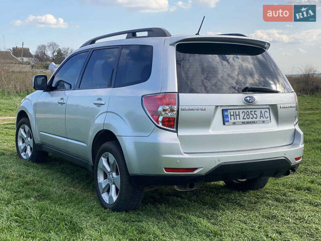 Серый Субару Форестер, объемом двигателя 2.5 л и пробегом 251 тыс. км за 7900 $, фото 6 на Automoto.ua