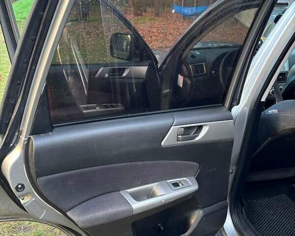Сірий Субару Forester, об'ємом двигуна 1.99 л та пробігом 222 тис. км за 6300 $, фото 14 на Automoto.ua