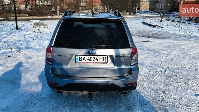 Серый Субару Форестер, объемом двигателя 2 л и пробегом 145 тыс. км за 9500 $, фото 42 на Automoto.ua
