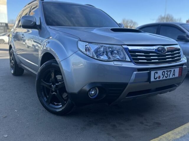 Сірий Субару Forester, об'ємом двигуна 2 л та пробігом 168 тис. км за 3981 $, фото 2 на Automoto.ua
