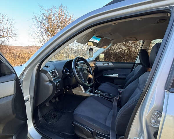 Серый Субару Форестер, объемом двигателя 1.99 л и пробегом 201 тыс. км за 7800 $, фото 10 на Automoto.ua