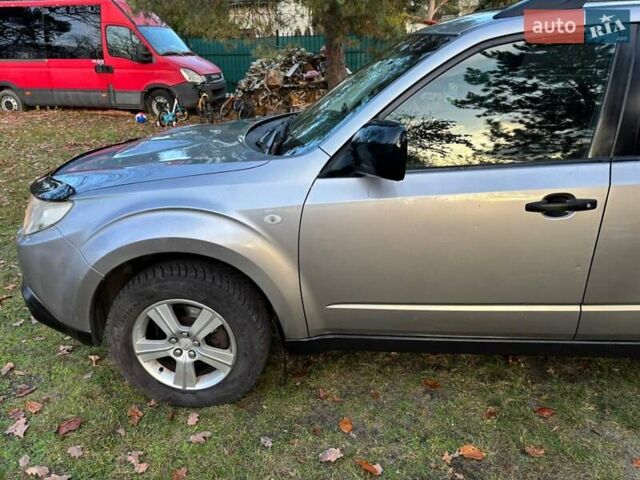 Сірий Субару Forester, об'ємом двигуна 1.99 л та пробігом 222 тис. км за 6300 $, фото 3 на Automoto.ua