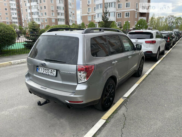 Сірий Субару Forester, об'ємом двигуна 2.46 л та пробігом 224 тис. км за 8950 $, фото 5 на Automoto.ua