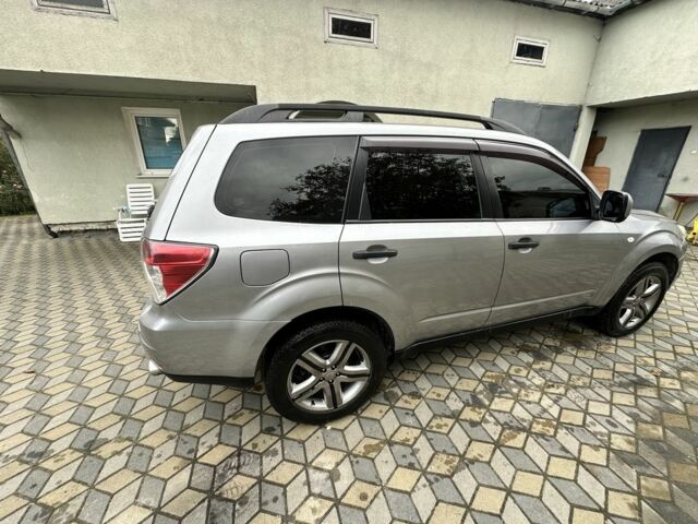 Серый Субару Форестер, объемом двигателя 2 л и пробегом 330 тыс. км за 7700 $, фото 11 на Automoto.ua