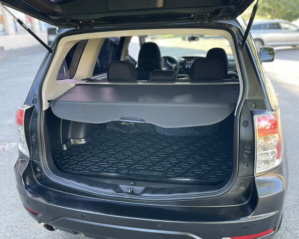 Субару Форестер 2008 в Киеве на Automoto.ua Серый Субару Форестер, объемом двигателя 2.46 л и пробегом 265 тыс. км за 8700 $, фото 6 на Automoto.ua