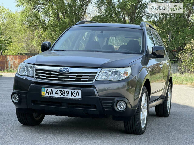 Сірий Субару Forester, об'ємом двигуна 2.5 л та пробігом 87 тис. км за 10900 $, фото 3 на Automoto.ua