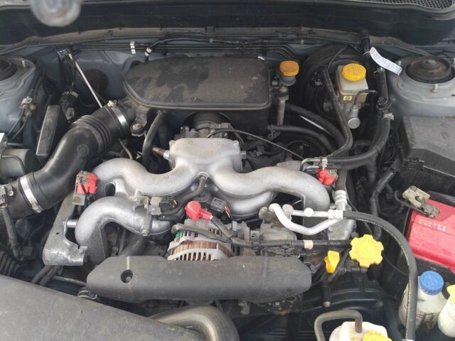 Серый Субару Форестер, объемом двигателя 2 л и пробегом 289 тыс. км за 7700 $, фото 3 на Automoto.ua