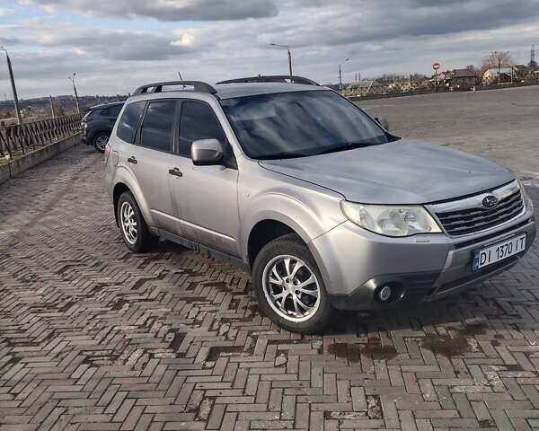 Серый Субару Форестер, объемом двигателя 1.99 л и пробегом 309 тыс. км за 7700 $, фото 1 на Automoto.ua