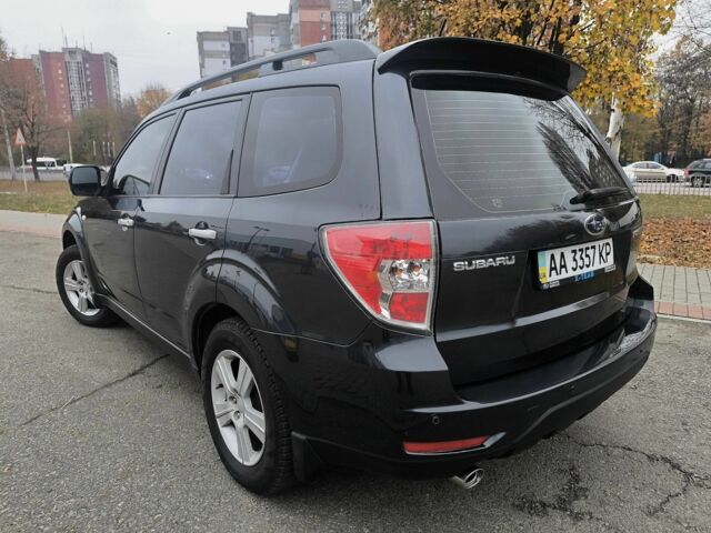 Серый Субару Форестер, объемом двигателя 2 л и пробегом 197 тыс. км за 8300 $, фото 6 на Automoto.ua