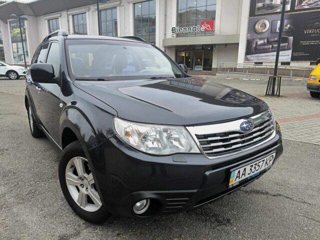 Серый Субару Форестер, объемом двигателя 2 л и пробегом 197 тыс. км за 8300 $, фото 11 на Automoto.ua