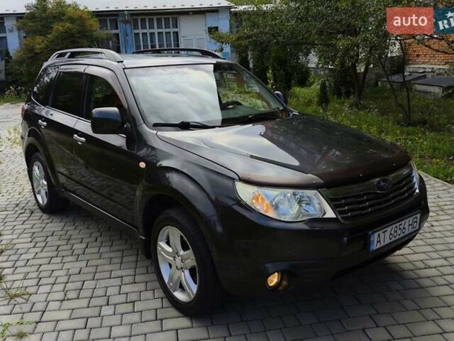 Сірий Субару Forester, об'ємом двигуна 2.5 л та пробігом 250 тис. км за 6349 $, фото 2 на Automoto.ua