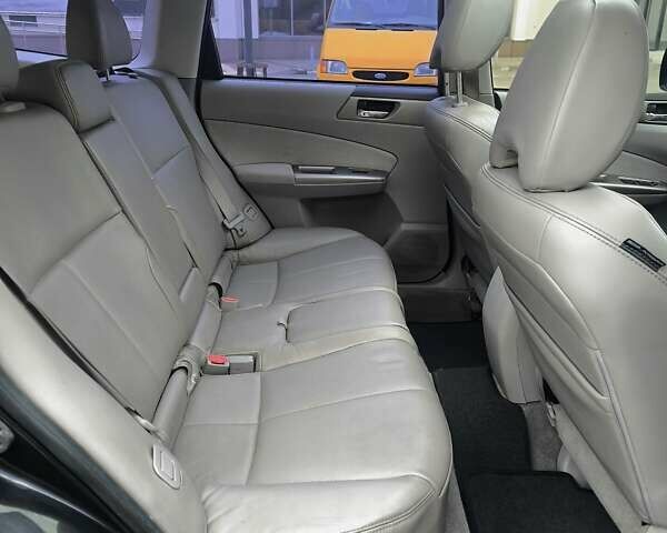 Серый Субару Форестер, объемом двигателя 1.99 л и пробегом 197 тыс. км за 8300 $, фото 17 на Automoto.ua