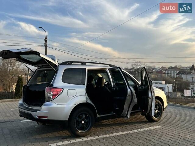 Сірий Субару Forester, об'ємом двигуна 2 л та пробігом 177 тис. км за 8000 $, фото 8 на Automoto.ua