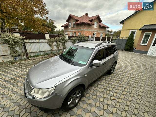 Серый Субару Форестер, объемом двигателя 2 л и пробегом 270 тыс. км за 7700 $, фото 33 на Automoto.ua