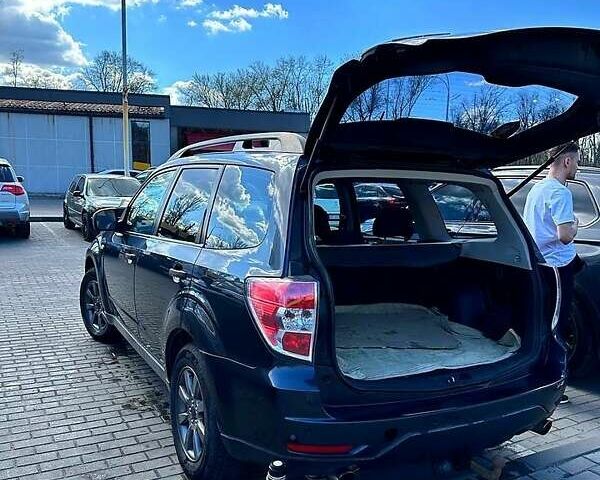 Сірий Субару Forester, об'ємом двигуна 2 л та пробігом 295 тис. км за 8650 $, фото 2 на Automoto.ua