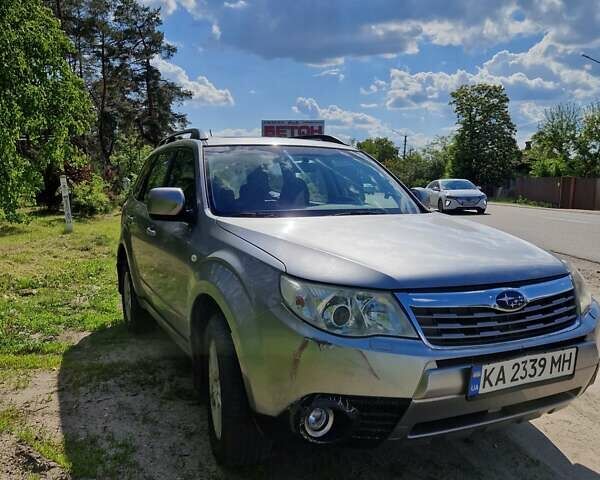 Сірий Субару Forester, об'ємом двигуна 2 л та пробігом 260 тис. км за 8800 $, фото 5 на Automoto.ua