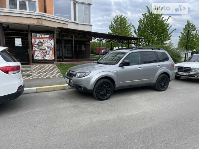 Сірий Субару Forester, об'ємом двигуна 2.46 л та пробігом 224 тис. км за 8950 $, фото 2 на Automoto.ua