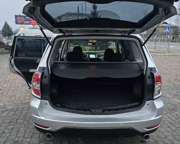 Сірий Субару Forester, об'ємом двигуна 2 л та пробігом 159 тис. км за 7700 $, фото 6 на Automoto.ua