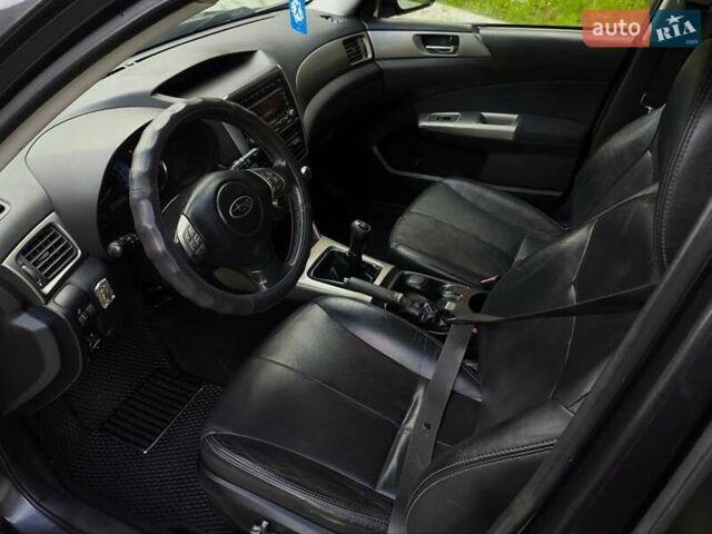 Сірий Субару Forester, об'ємом двигуна 2.5 л та пробігом 250 тис. км за 6349 $, фото 4 на Automoto.ua