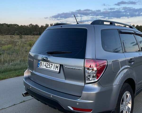Серый Субару Форестер, объемом двигателя 2 л и пробегом 167 тыс. км за 9800 $, фото 38 на Automoto.ua
