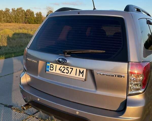 Серый Субару Форестер, объемом двигателя 2 л и пробегом 167 тыс. км за 9800 $, фото 32 на Automoto.ua