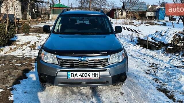 Серый Субару Форестер, объемом двигателя 2 л и пробегом 145 тыс. км за 9500 $, фото 1 на Automoto.ua
