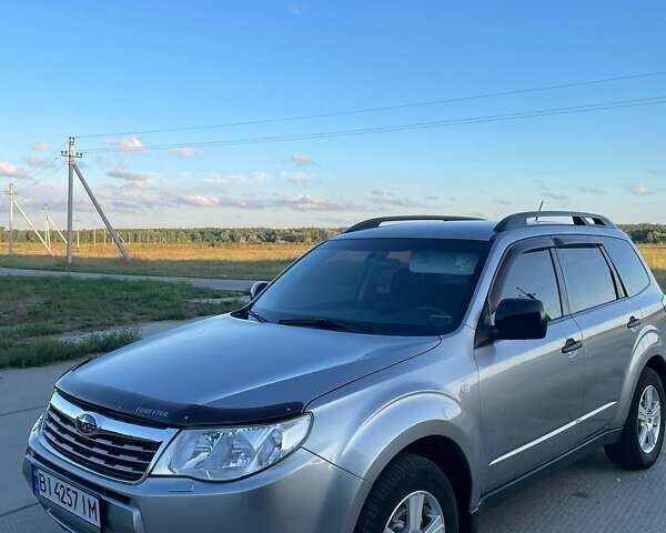 Серый Субару Форестер, объемом двигателя 2 л и пробегом 167 тыс. км за 9800 $, фото 7 на Automoto.ua