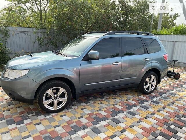 Сірий Субару Forester, об'ємом двигуна 2.5 л та пробігом 205 тис. км за 8000 $, фото 2 на Automoto.ua