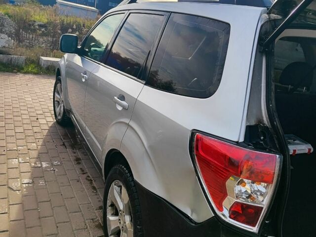 Серый Субару Форестер, объемом двигателя 0 л и пробегом 400 тыс. км за 3500 $, фото 1 на Automoto.ua