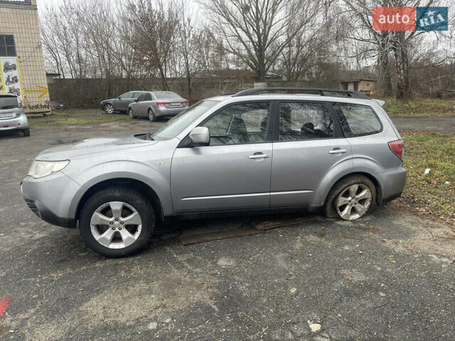 Сірий Субару Forester, об'ємом двигуна 2 л та пробігом 205 тис. км за 3000 $, фото 2 на Automoto.ua