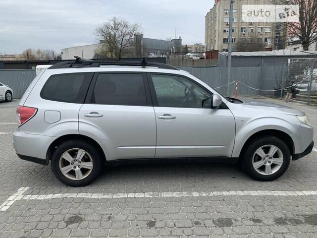 Сірий Субару Forester, об'ємом двигуна 1.99 л та пробігом 248 тис. км за 9050 $, фото 1 на Automoto.ua