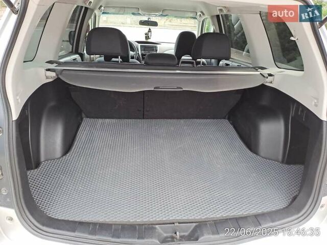 Субару Forester 2009 у Могилев-Подольском на Automoto.ua Сірий Субару Forester, об'ємом двигуна 2 л та пробігом 190 тис. км за 7200 $, фото 16 на Automoto.ua