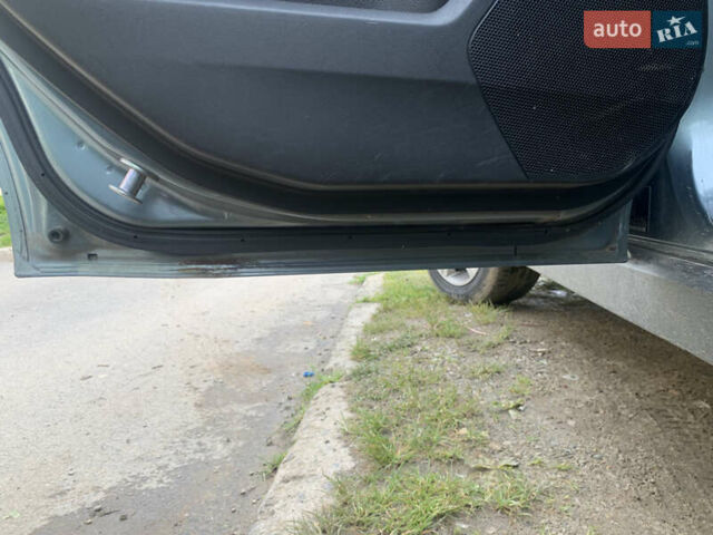 Сірий Субару Forester, об'ємом двигуна 1.99 л та пробігом 230 тис. км за 10500 $, фото 23 на Automoto.ua